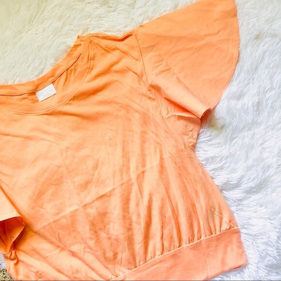 ABOUND • Peach Flutter Sleeve Semi-Crop Tee Blouse - Picture 2 of 6